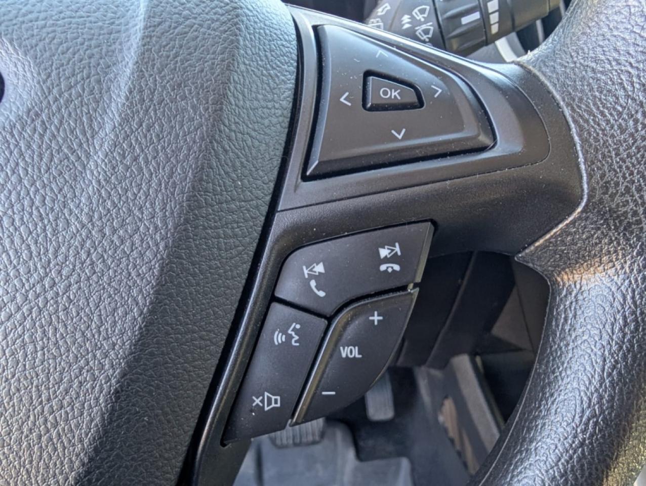 2021 Ford Edge SE / AWD / CARPLAY / LOW MILAGE / REVERSE CAMERA - Photo #16