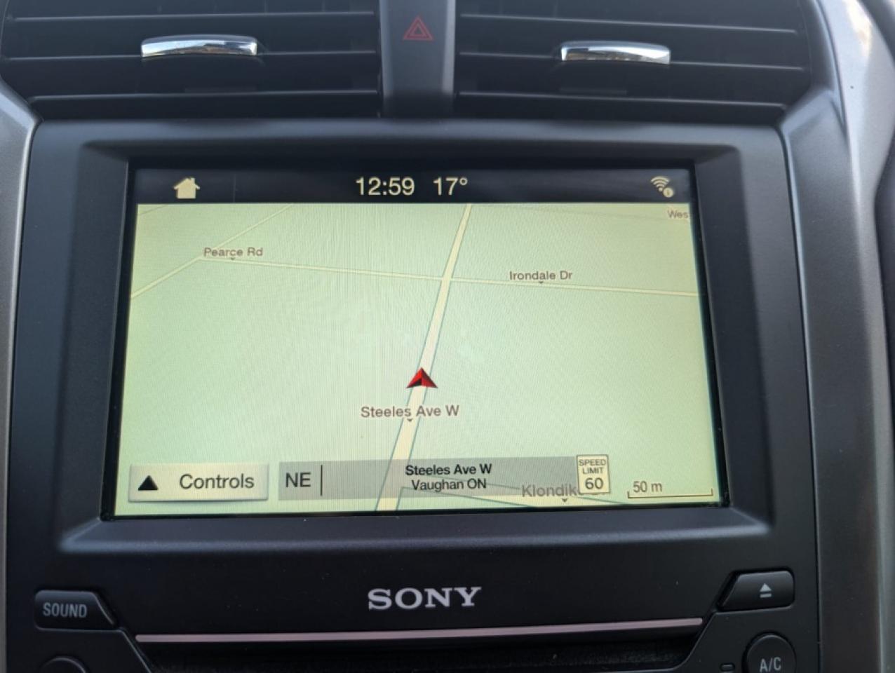 2018 Ford Fusion PLATINUM / AWD / SUNROOF / NAVIGATION - Photo #11