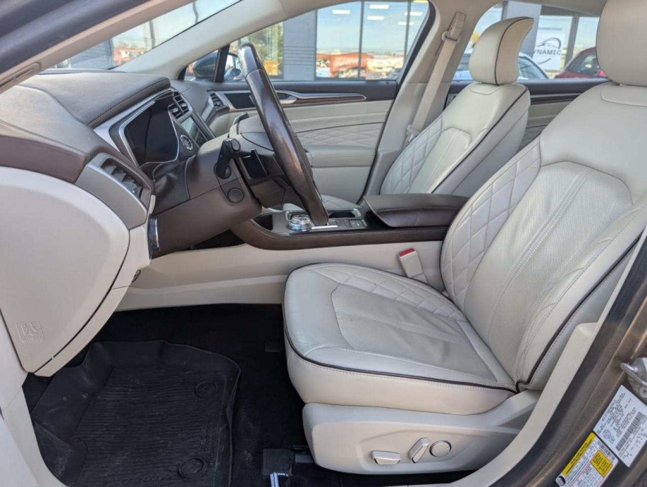 2018 Ford Fusion PLATINUM / AWD / SUNROOF / NAVIGATION - Photo #8