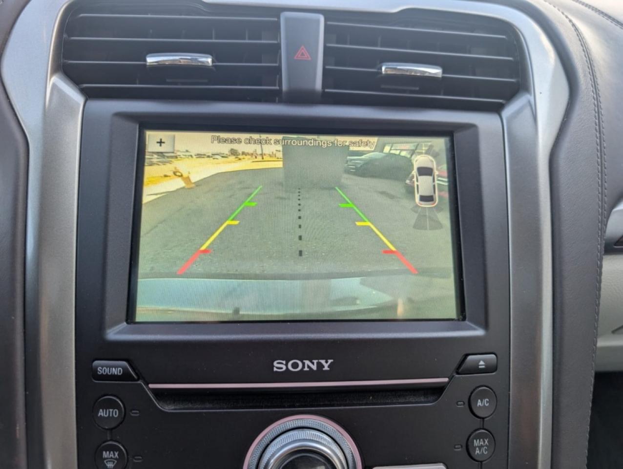 2018 Ford Fusion PLATINUM / AWD / SUNROOF / NAVIGATION - Photo #12