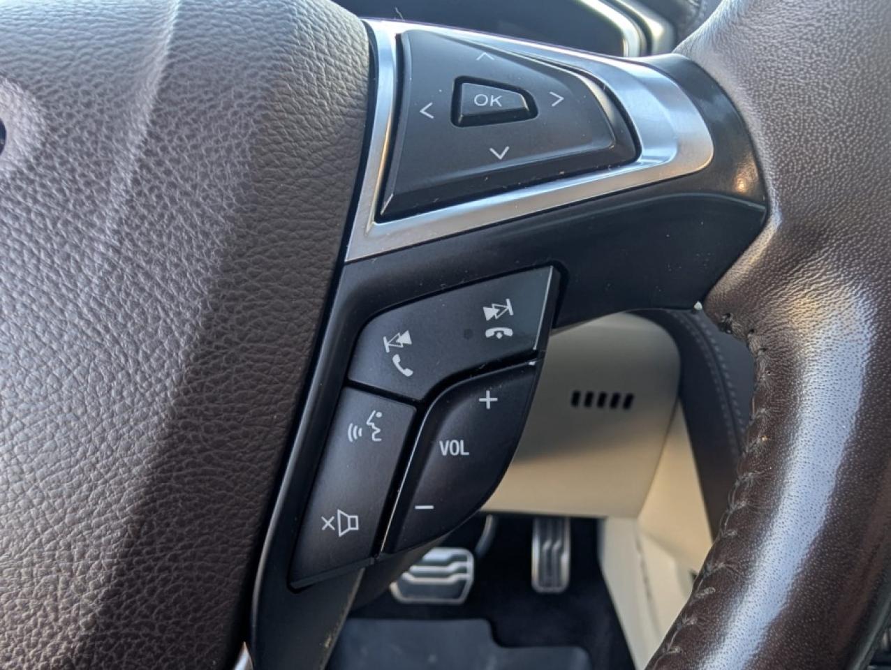 2018 Ford Fusion PLATINUM / AWD / SUNROOF / NAVIGATION - Photo #22