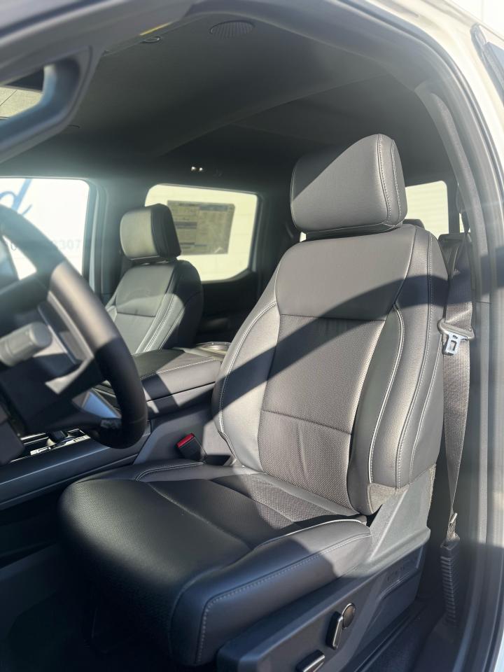 2025 Ford F-150 Lariat Photo5