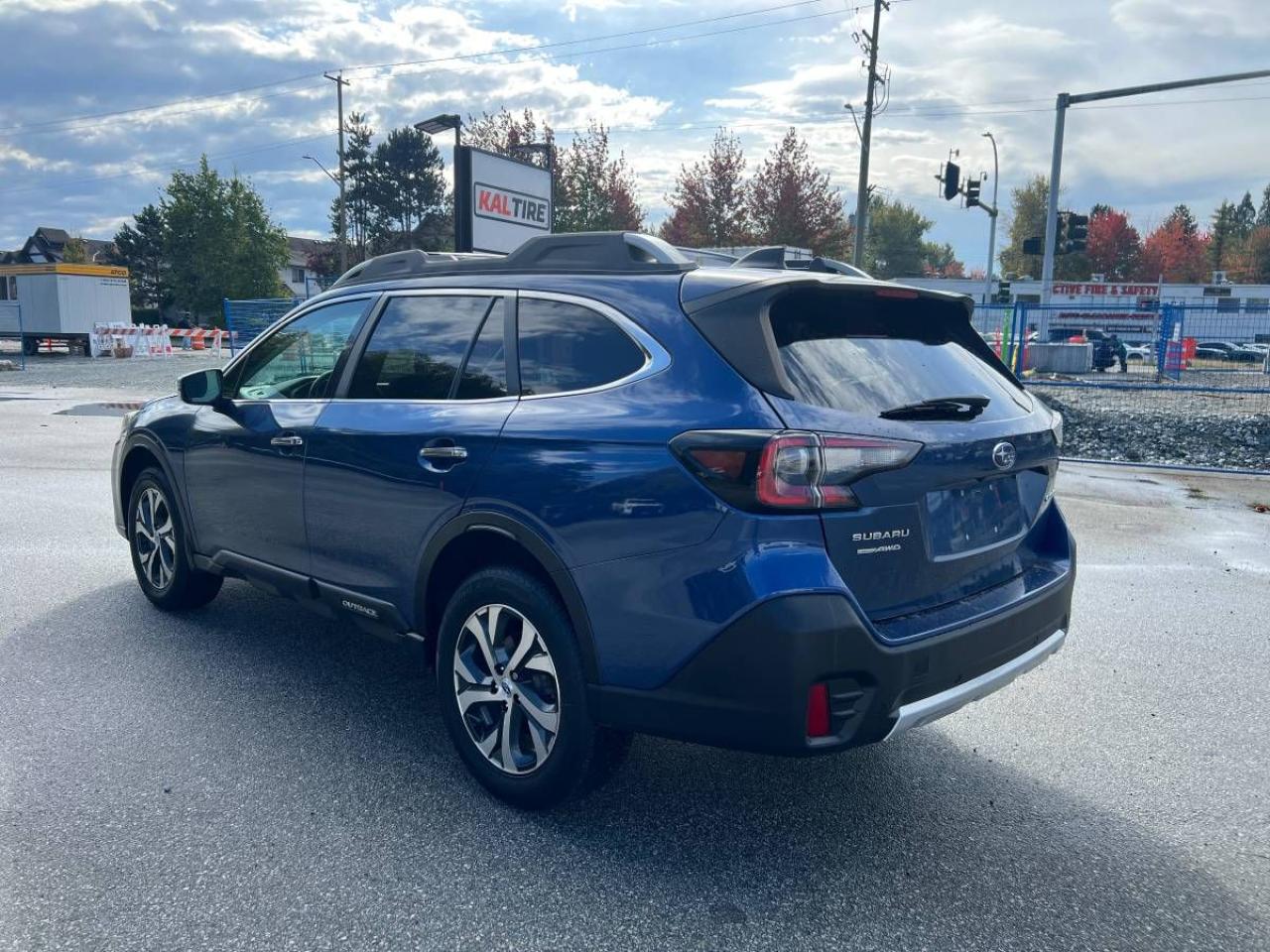 2020 Subaru Outback 2.5i Premier - Photo #5