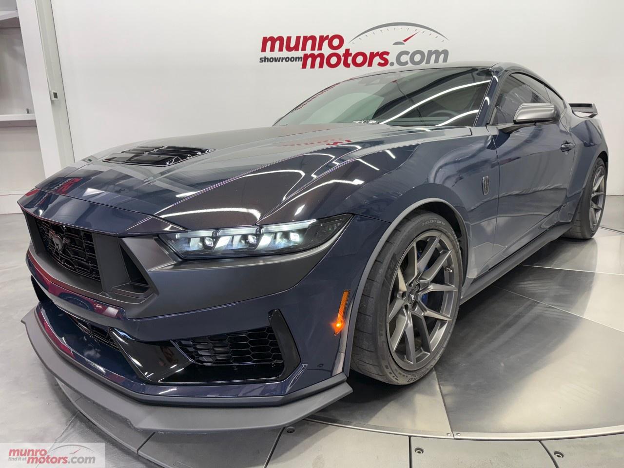 2024 Ford Mustang Dark Horse Fastback Photo2