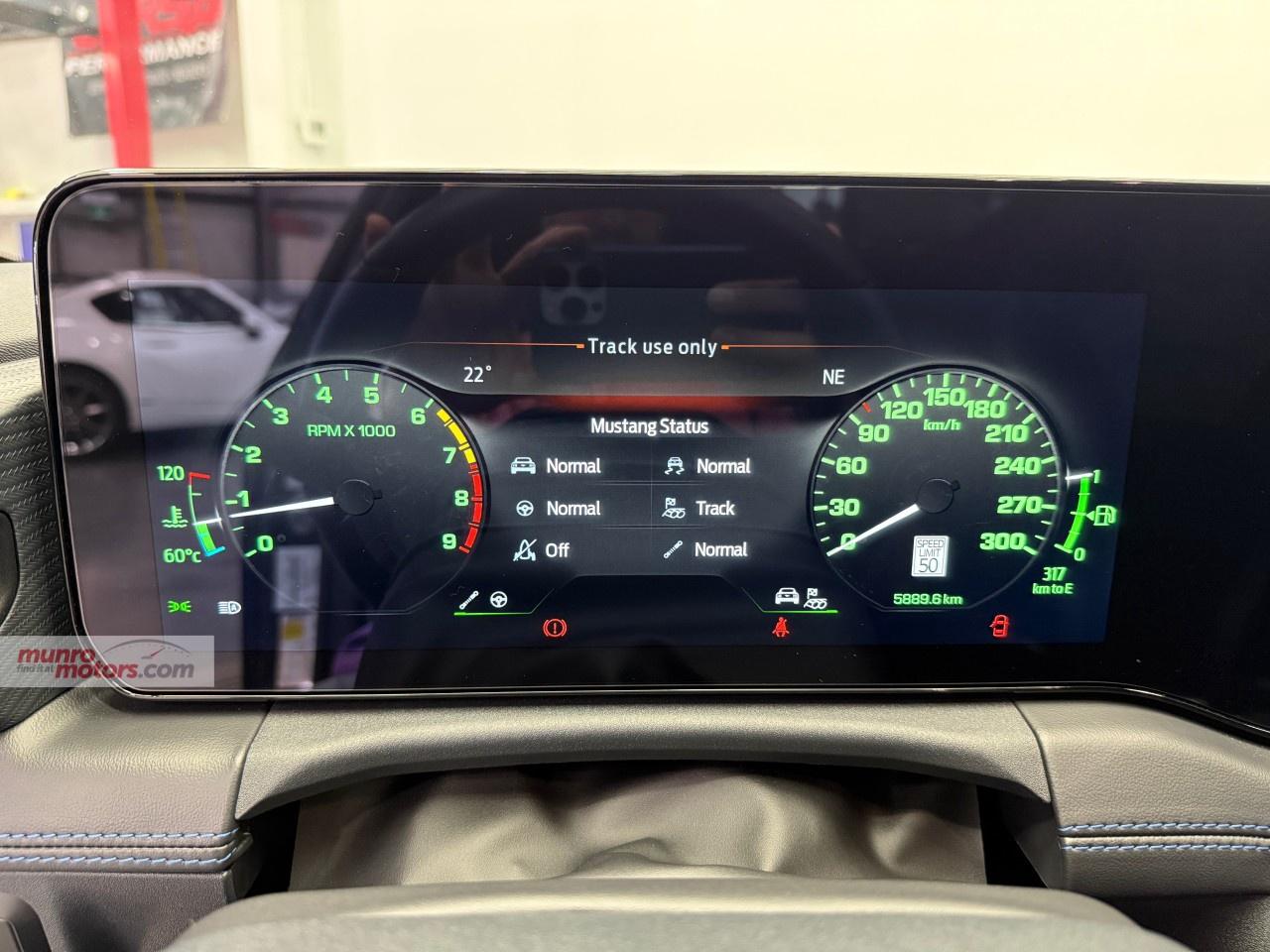 2024 Ford Mustang Dark Horse Fastback Photo