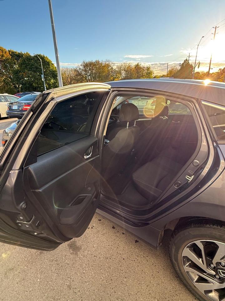 2017 Honda Civic EX Photo