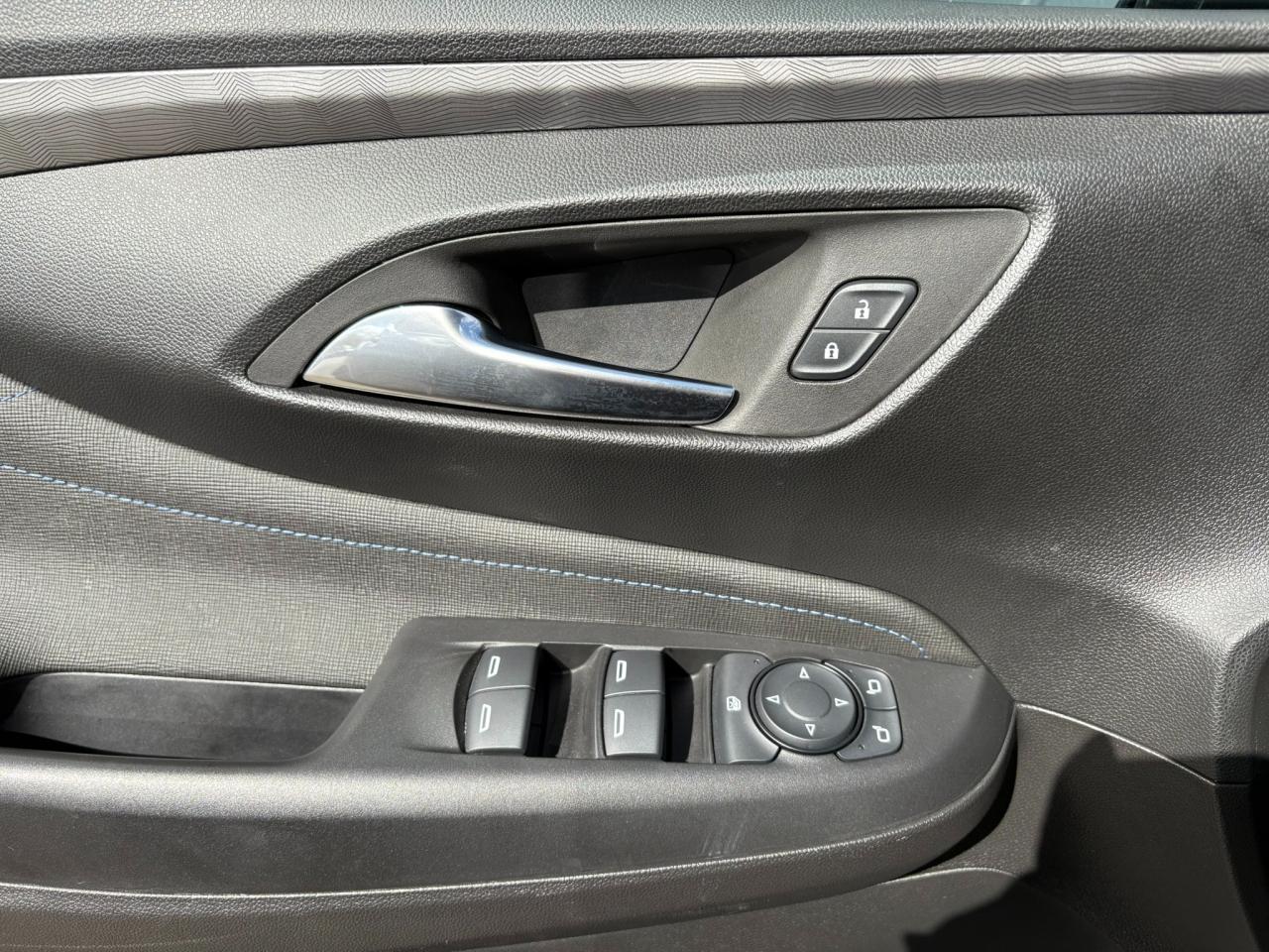 2024 Buick Envista Sport Touring One Owner | Convenience Package | 18" Wheels Photo