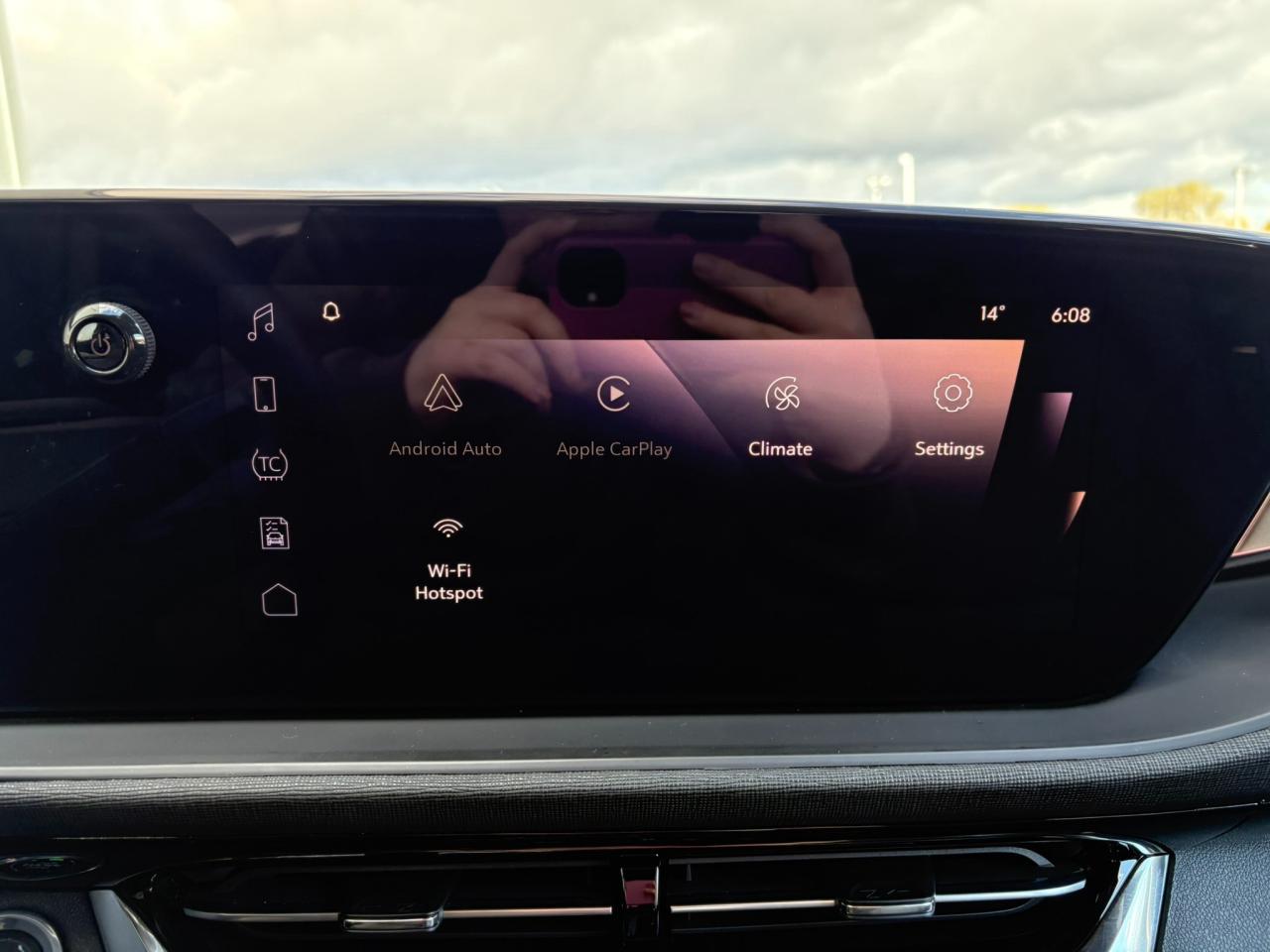 2024 Buick Envista Sport Touring One Owner | Convenience Package | 18" Wheels Photo