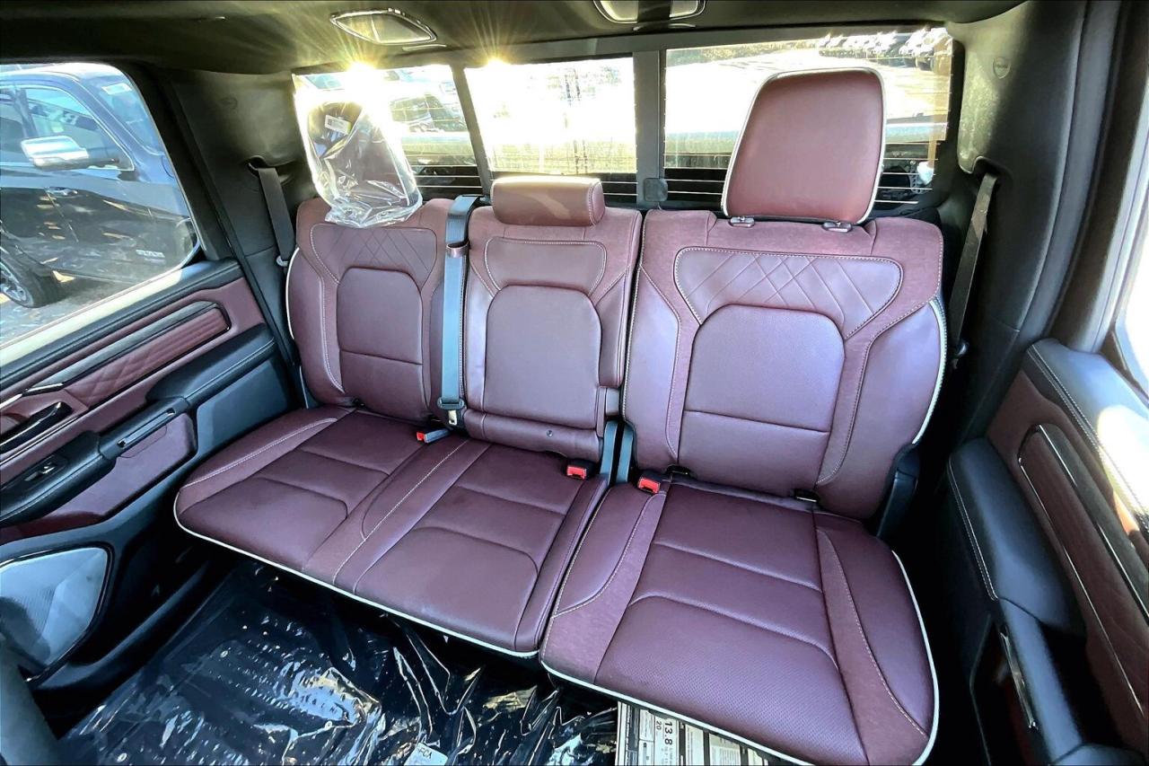 2026 RAM 1500 LIMITED | 6.4 FT BOX | Pano Roof | Night PKg Photo