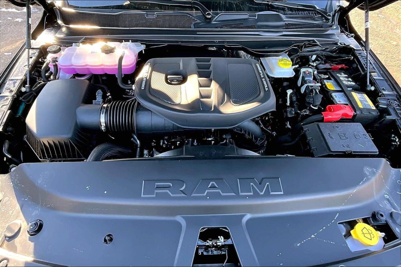 2026 RAM 1500 LIMITED | 6.4 FT BOX | Pano Roof | Night PKg Photo