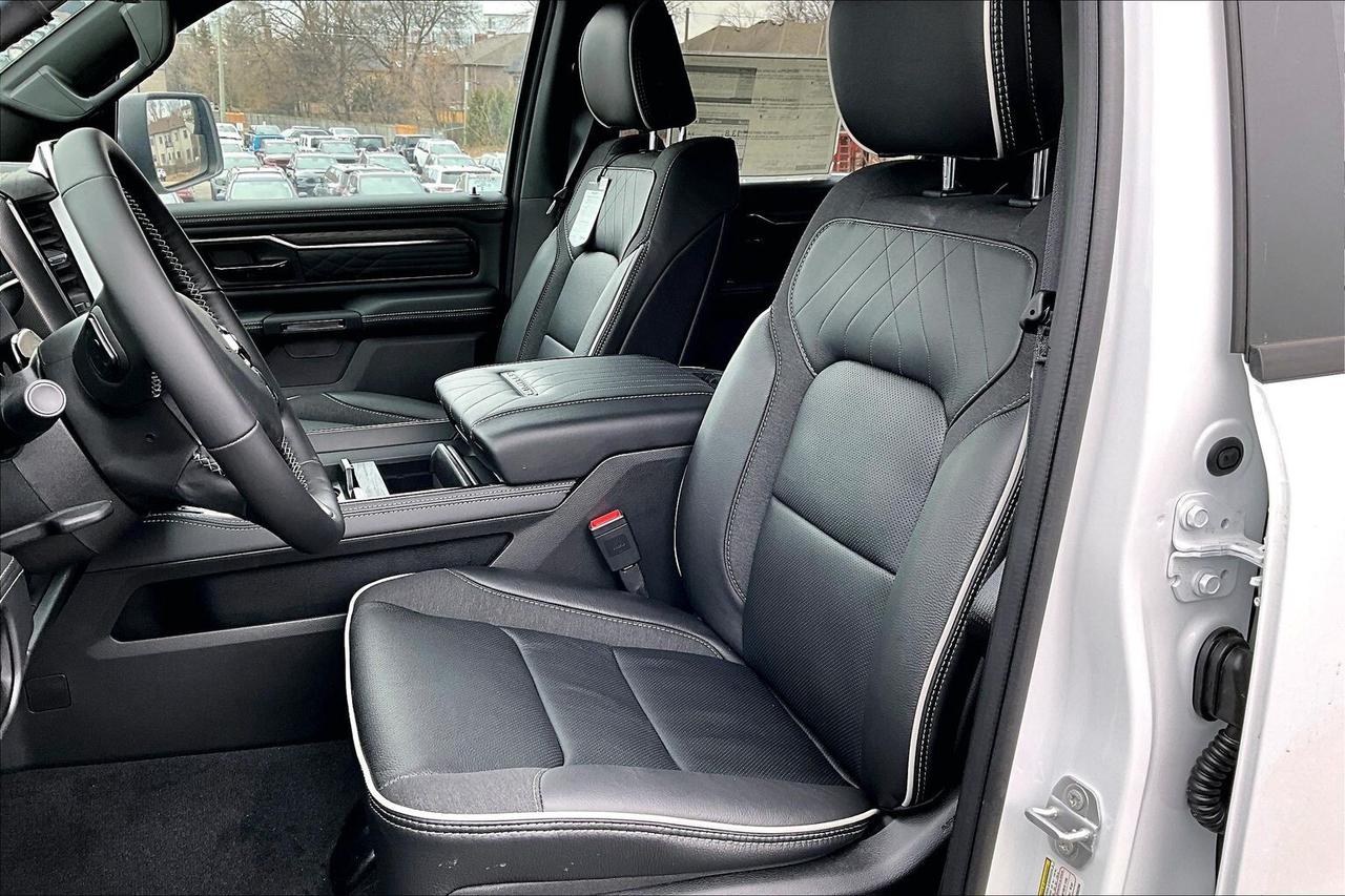 2026 RAM 1500 LIMITED | Pano Roof | Prem Leather | Night Pkg Photo