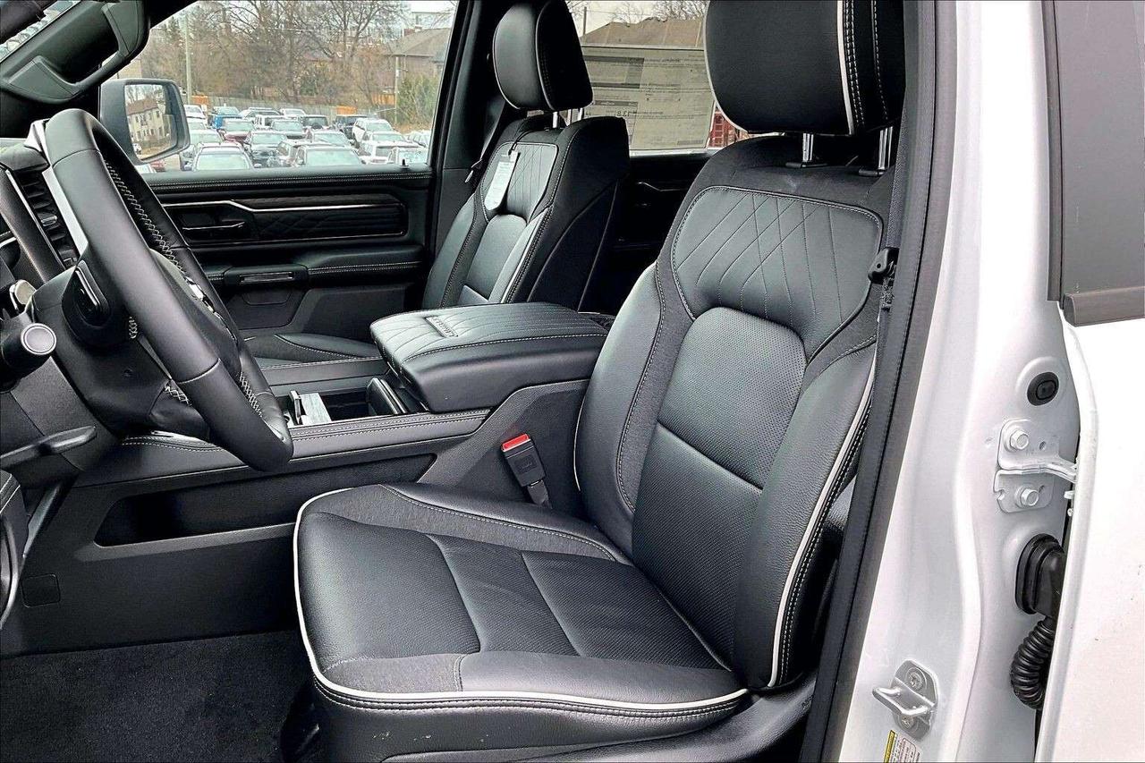 2026 RAM 1500 LIMITED | Pano Roof | Prem Leather | Night Pkg Photo