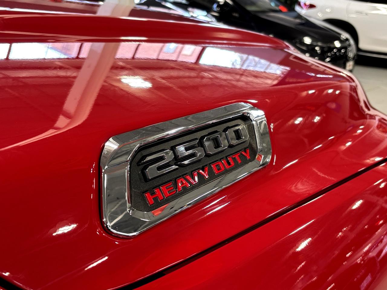 2022 RAM 2500 Laramie|HEAVYDUTY|6.4LHEMI|OFFROAD4X4|CREW|LONGBOX Photo3