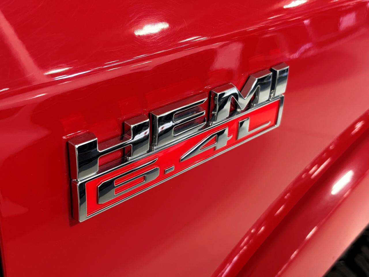 2022 RAM 2500 Laramie|HEAVYDUTY|6.4LHEMI|OFFROAD4X4|CREW|LONGBOX Photo4