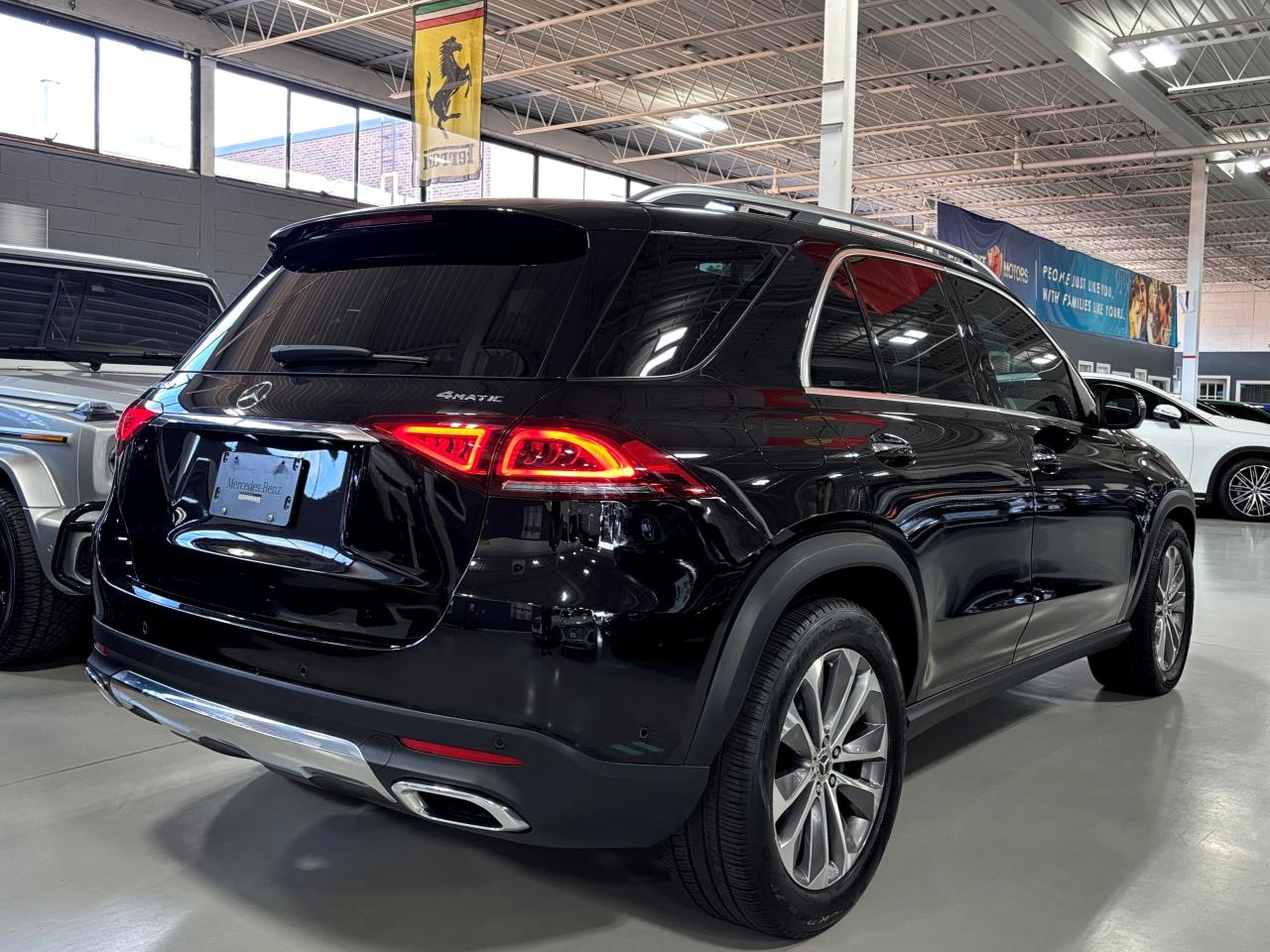 2022 Mercedes-Benz GLE GLE450|4MATIC|NAV|AMBIENT|BURMESTER|PANOROOF|HUD|+ - Photo #5