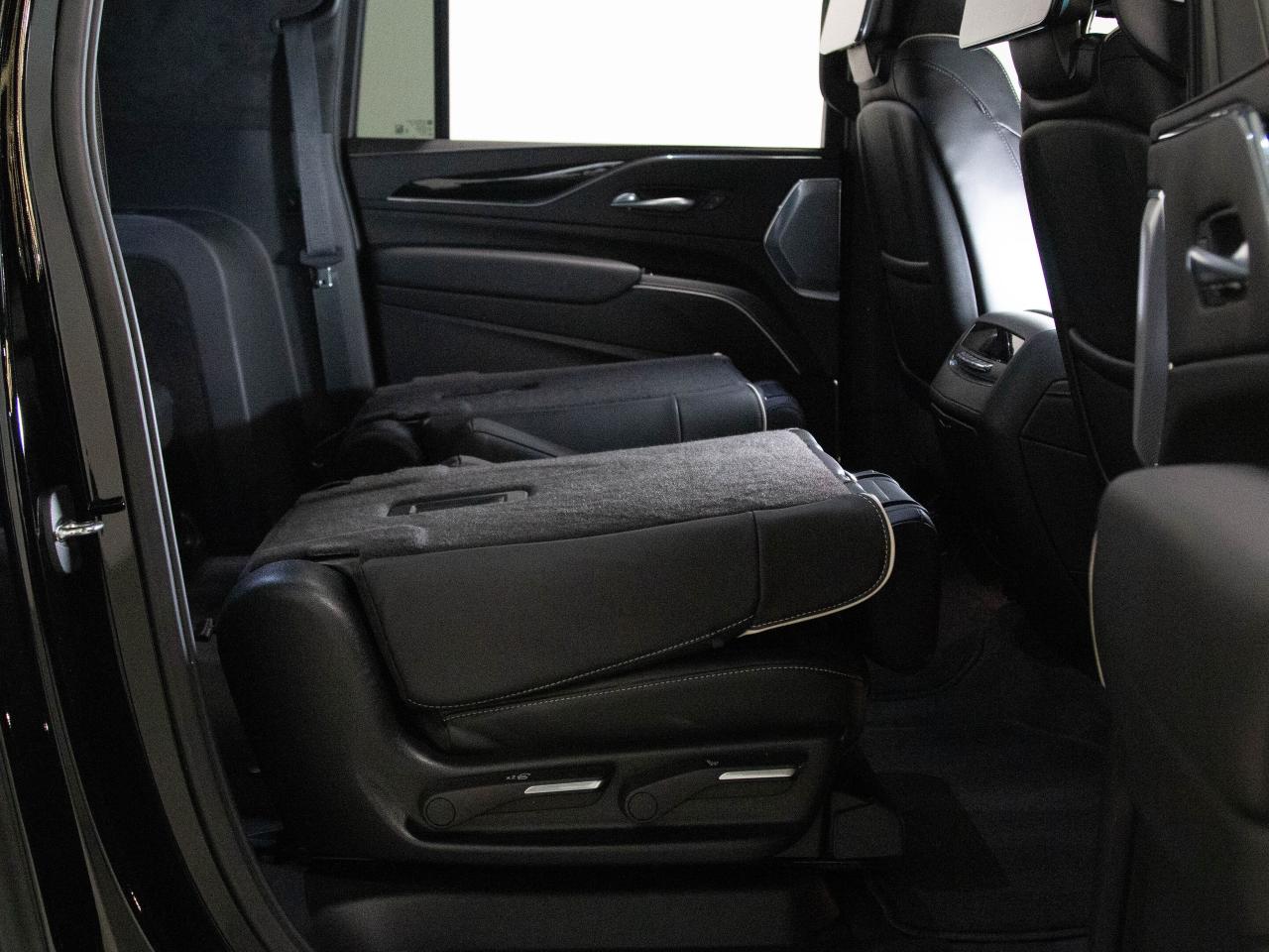 2023 Cadillac Escalade ESV V | SUPERCHARGED | 7 PASS | REAR ENTERTAINMENT PKG Photo