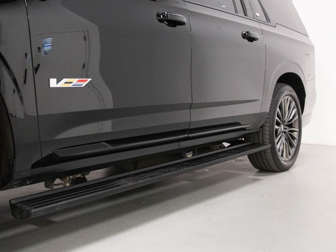 2023 Cadillac Escalade ESV V | SUPERCHARGED | 7 PASS | REAR ENTERTAINMENT PKG Photo
