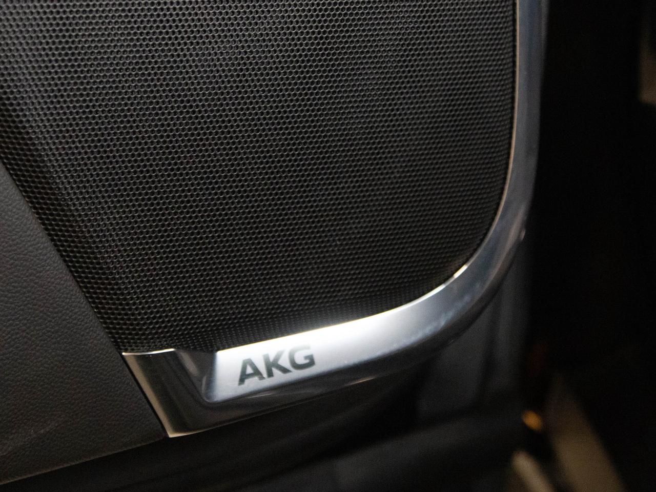 2023 Cadillac Escalade ESV V | SUPERCHARGED | 7 PASS | REAR ENTERTAINMENT PKG Photo