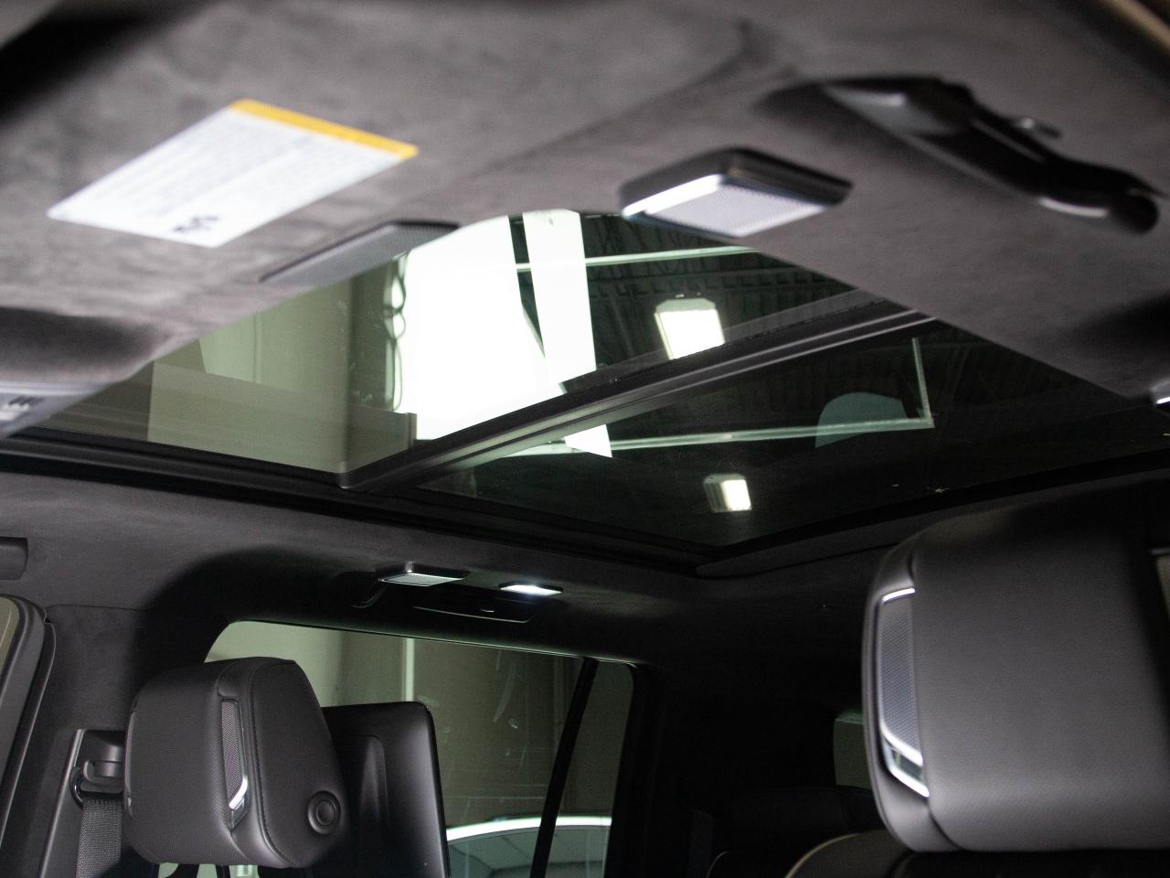 2023 Cadillac Escalade ESV V | SUPERCHARGED | 7 PASS | REAR ENTERTAINMENT PKG Photo