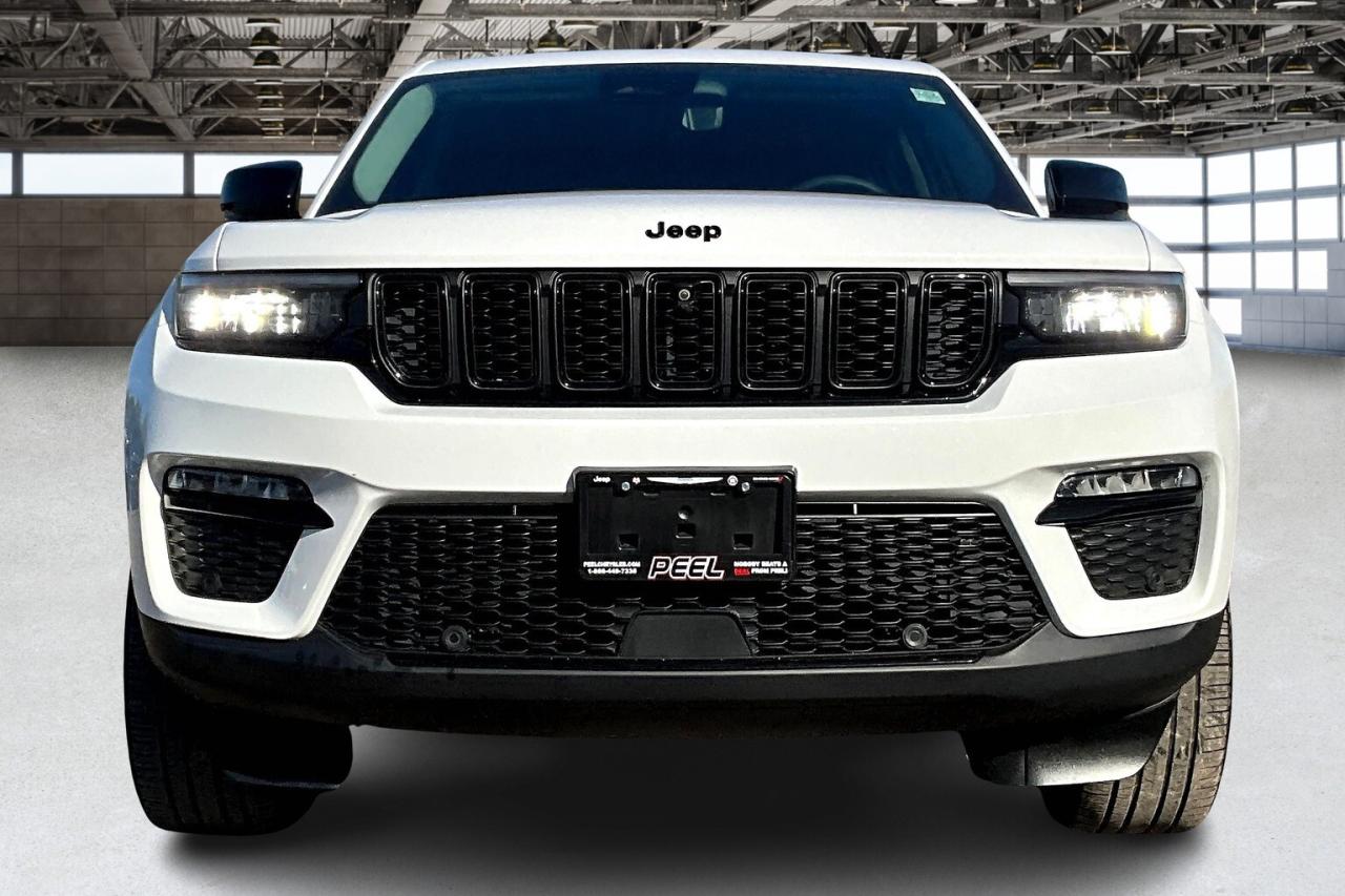 2023 Jeep Grand Cherokee Limited | BlackAppearance | LuxTech | Alpine | 4X4 Photo