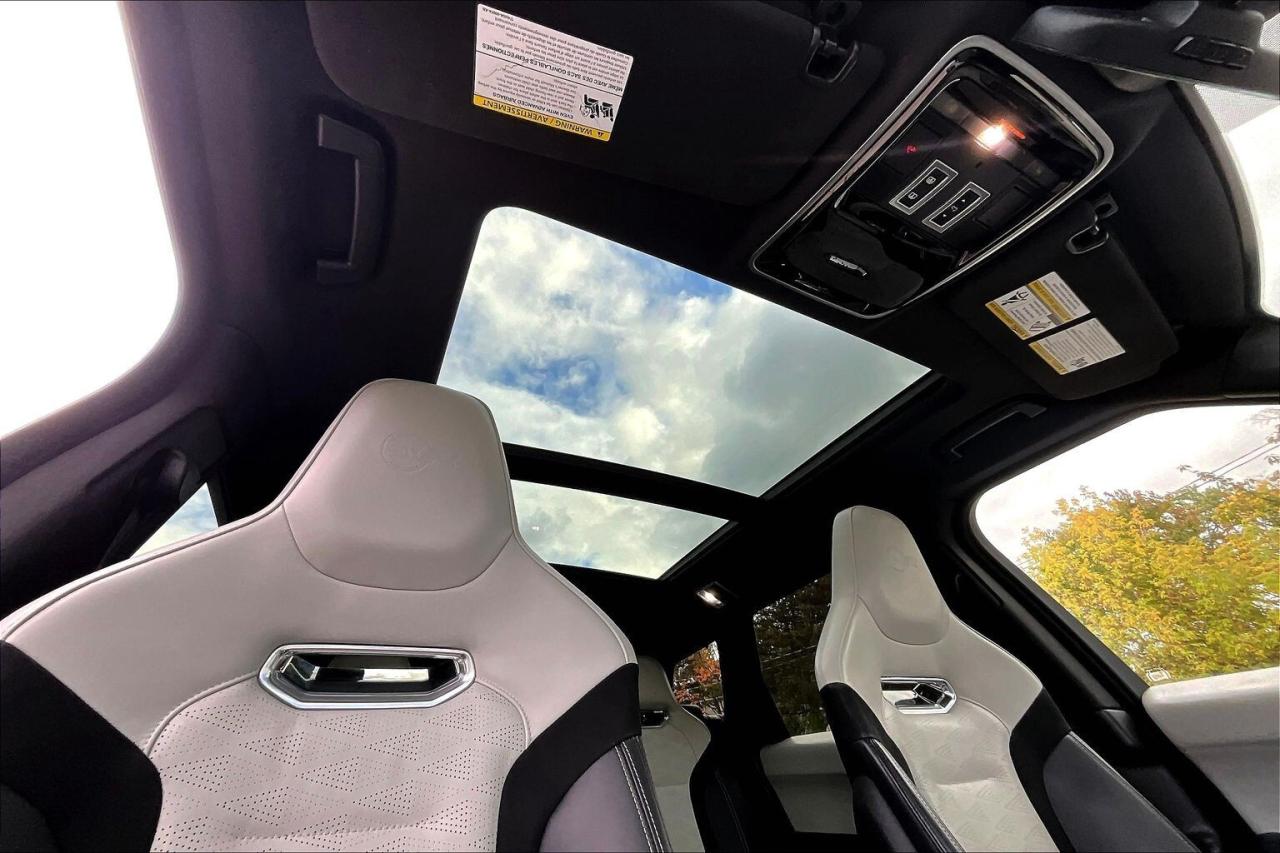 2019 Land Rover Range Rover Sport SVR V8 Supercharged AWD Photo