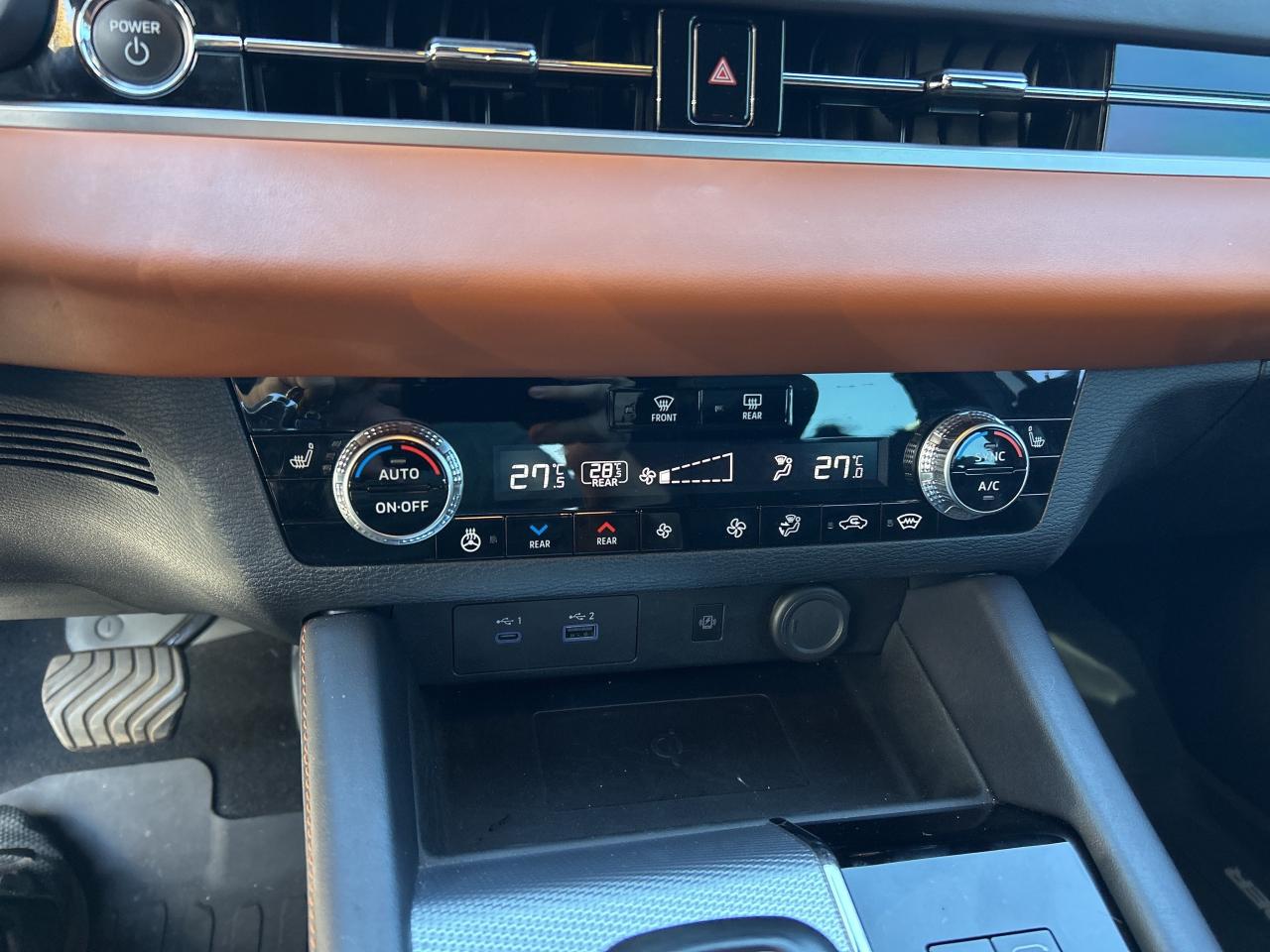 2023 Mitsubishi Outlander Phev GT, CLEAN CARFAX, SUNROOF, HEATED LEATHER! - Photo #19