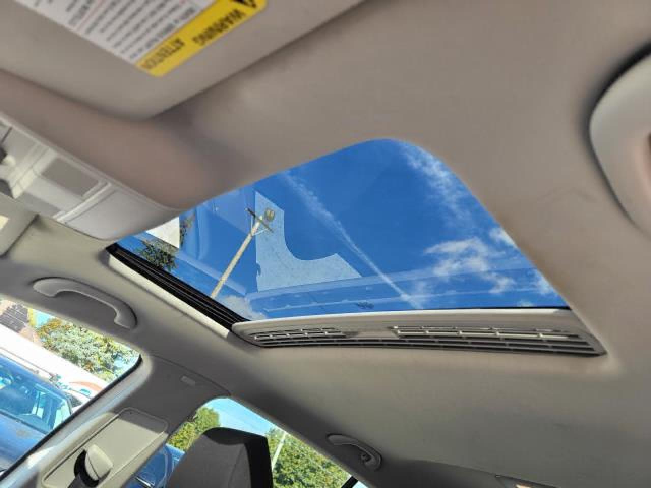 2011 Volkswagen Golf Sportline Photo14