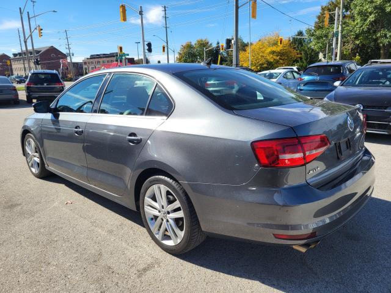 2015 Volkswagen Jetta HIGHLINE TDI Photo5
