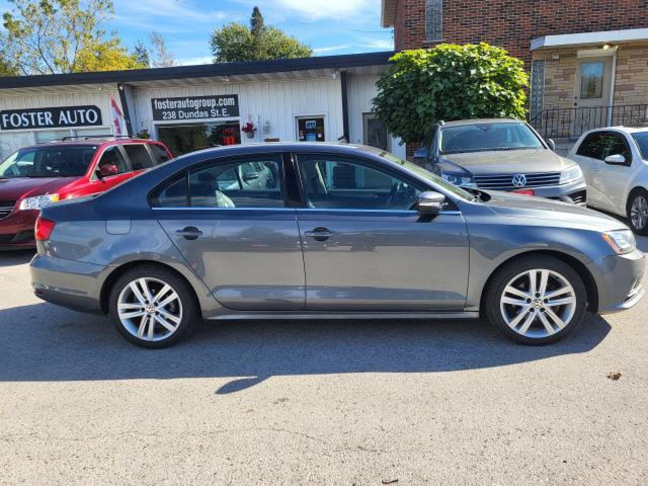 2015 Volkswagen Jetta HIGHLINE TDI Photo2