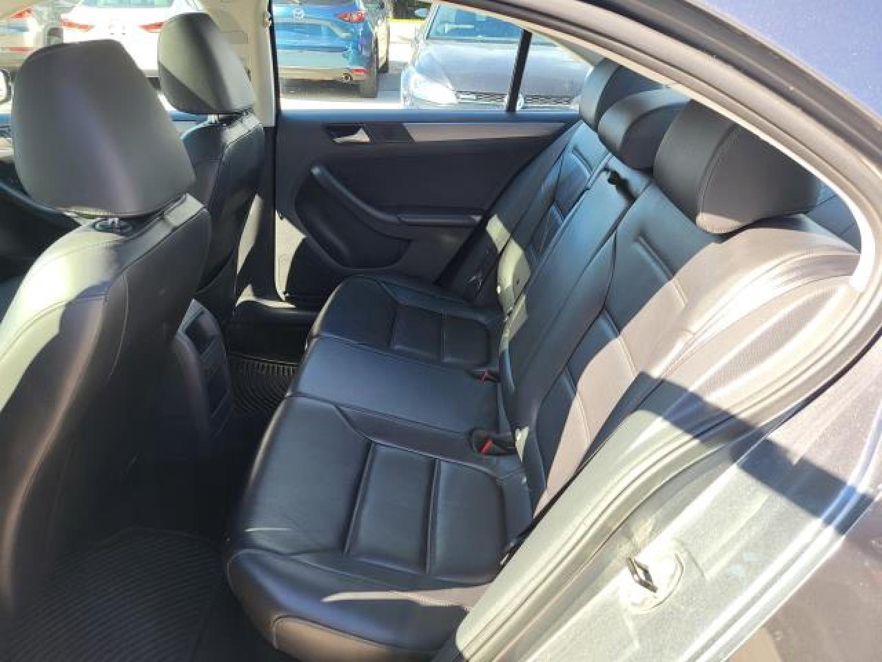 2015 Volkswagen Jetta HIGHLINE TDI Photo15