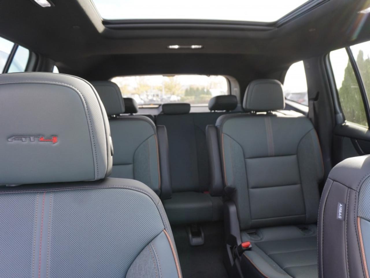 2026 GMC Acadia AT4  - SUNROOF -  POWER Photo