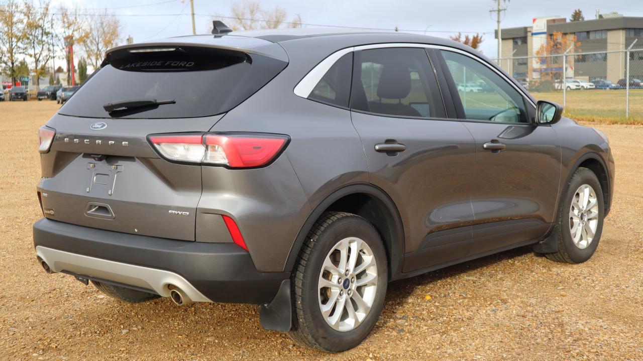 2021 Ford Escape SE Photo4