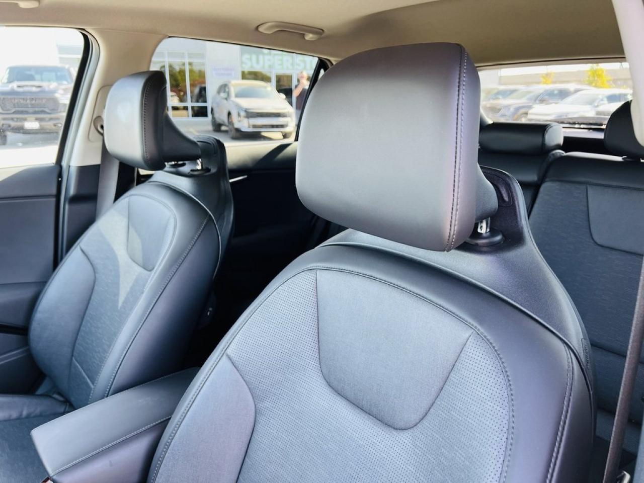 2025 Kia NIRO SX Hybrid    Remote Start, Navi, Sunroof Photo