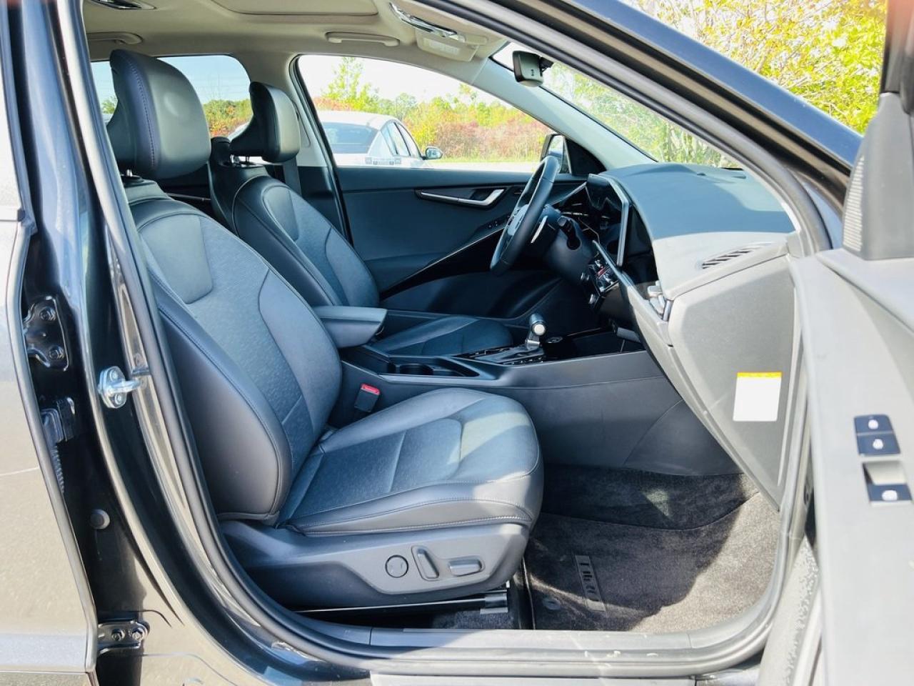 2025 Kia NIRO SX Hybrid    Remote Start, Navi, Sunroof Photo