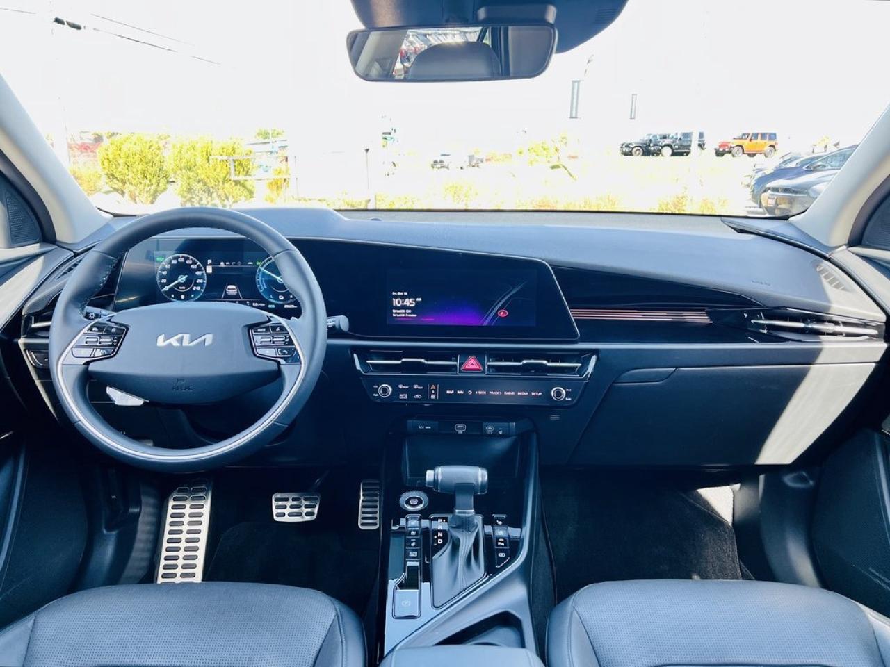 2025 Kia NIRO SX Hybrid    Remote Start, Navi, Sunroof Photo