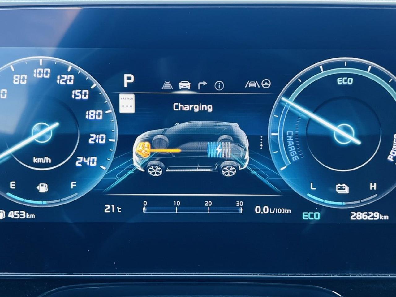 2025 Kia NIRO SX Hybrid    Remote Start, Navi, Sunroof Photo