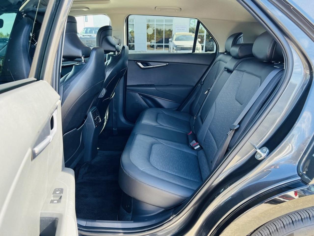 2025 Kia NIRO SX Hybrid    Remote Start, Navi, Sunroof Photo