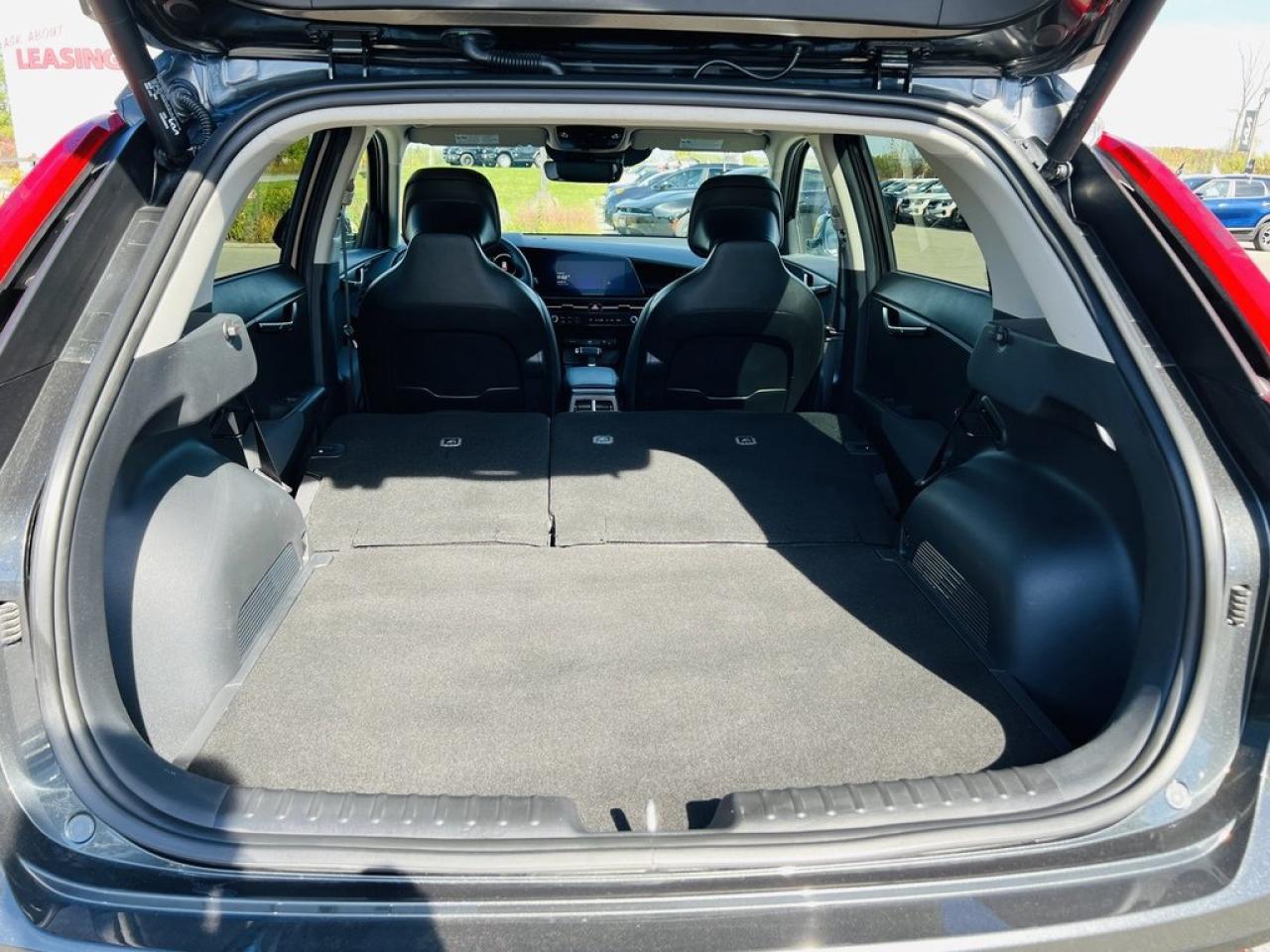 2025 Kia NIRO SX Hybrid    Remote Start, Navi, Sunroof Photo