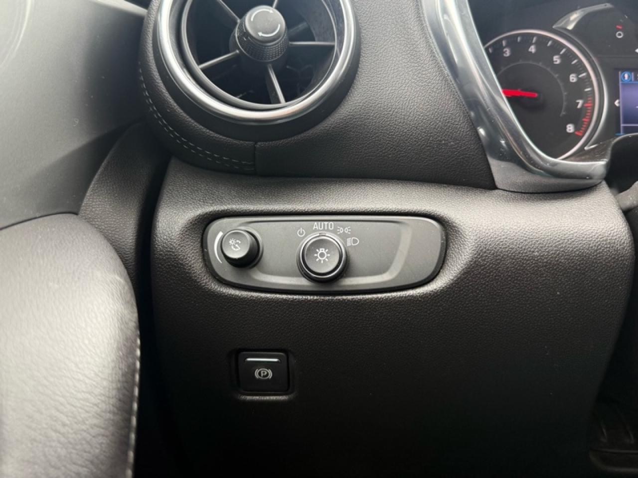 2020 Chevrolet Blazer LT  - Heated Seats -  Remote Start Photo