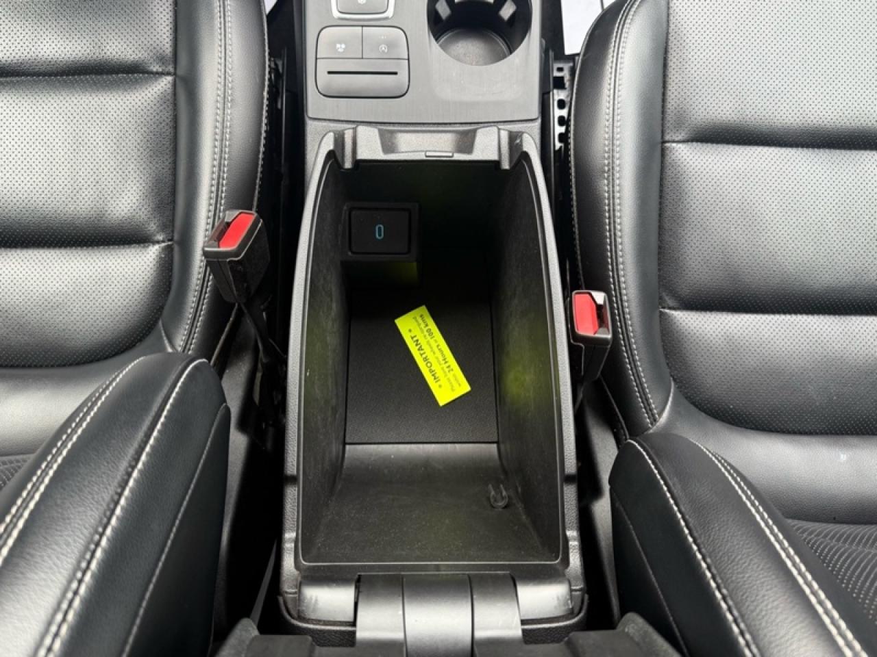 2020 Ford Escape SEL 4WD  - Power Liftgate -  Park Assist Photo