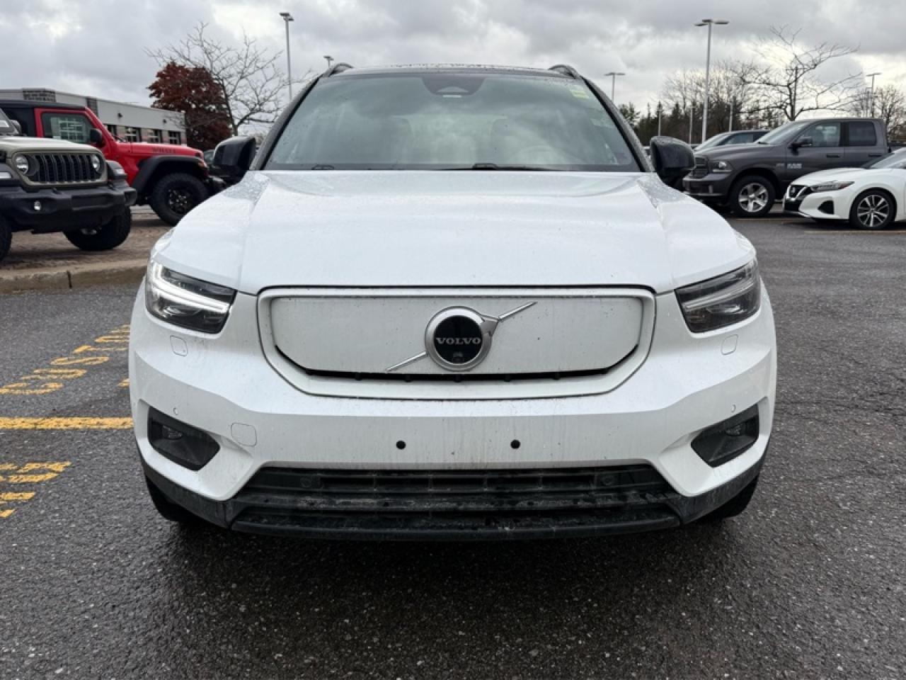 2021 Volvo XC40  Photo