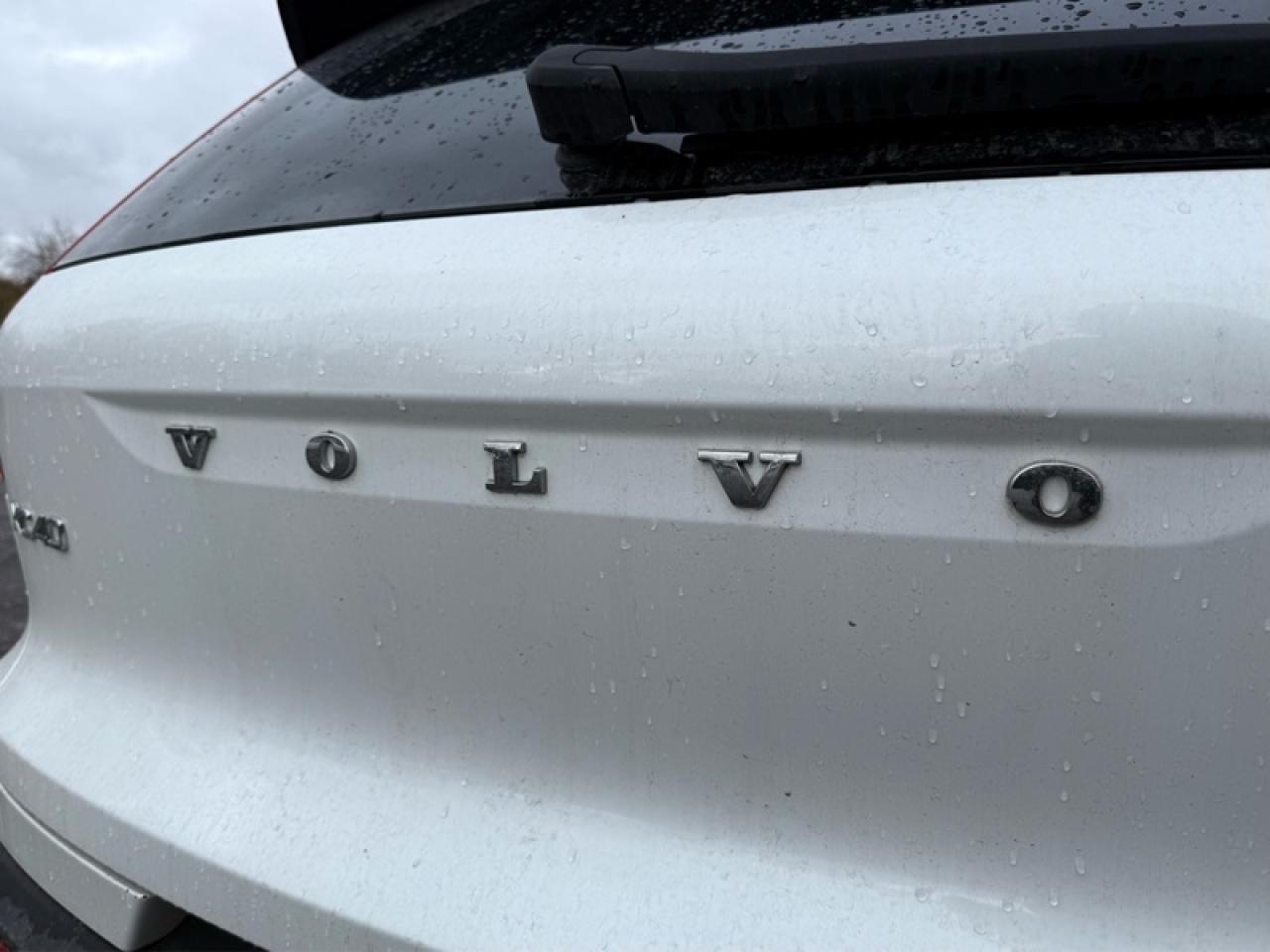 2021 Volvo XC40  Photo