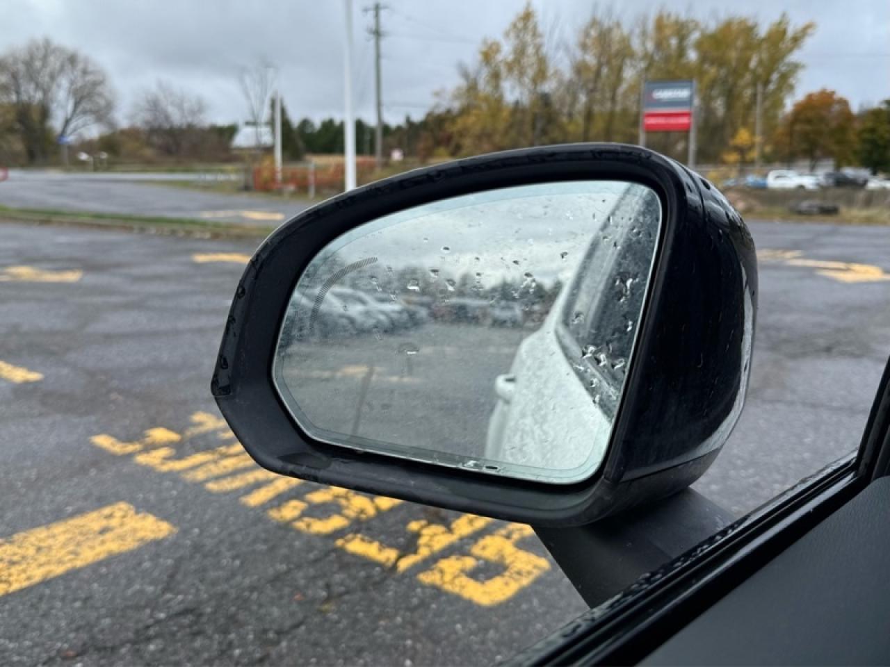 2021 Volvo XC40  Photo