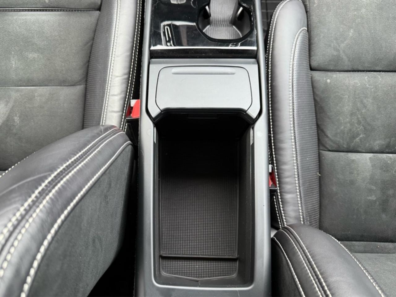 2021 Volvo XC40  Photo