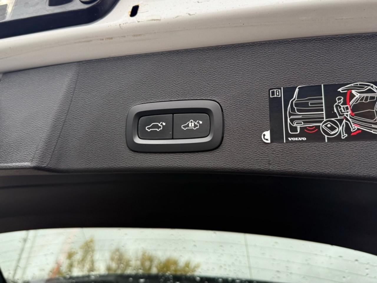 2021 Volvo XC40  Photo