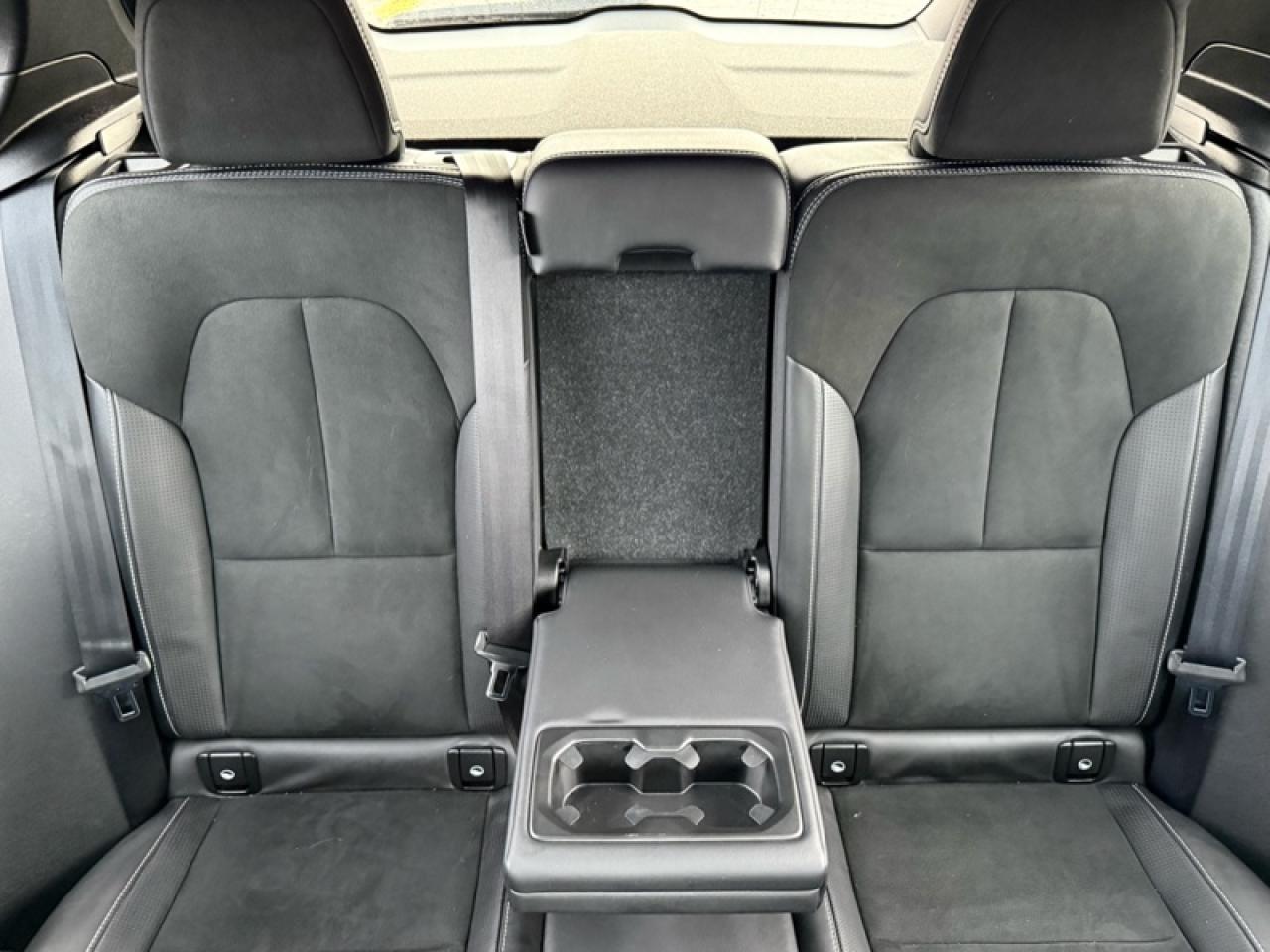 2021 Volvo XC40  Photo