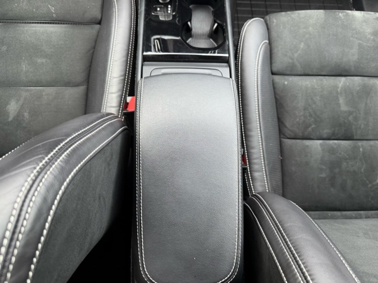 2021 Volvo XC40  Photo