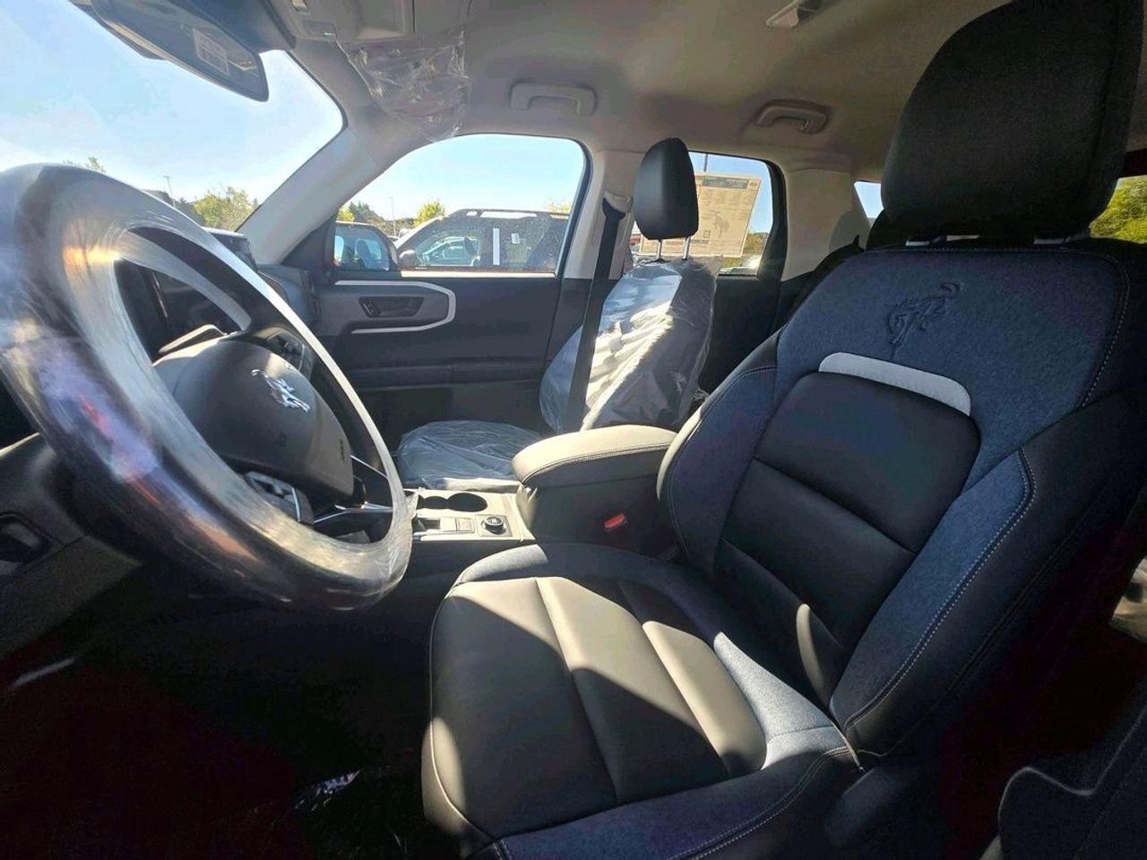 2025 Ford Bronco Sport OUTER BANKS, REMOTE START, MEMORY SEAT, SYNC 4 Photo