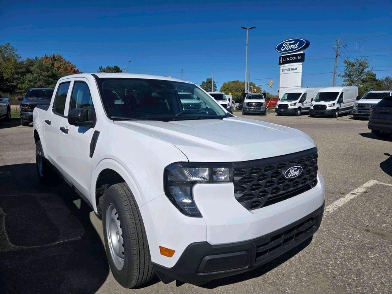 2025 Ford Maverick XL Photo