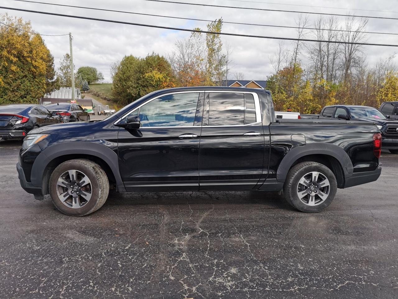 2017 Honda Ridgeline  - Photo #2